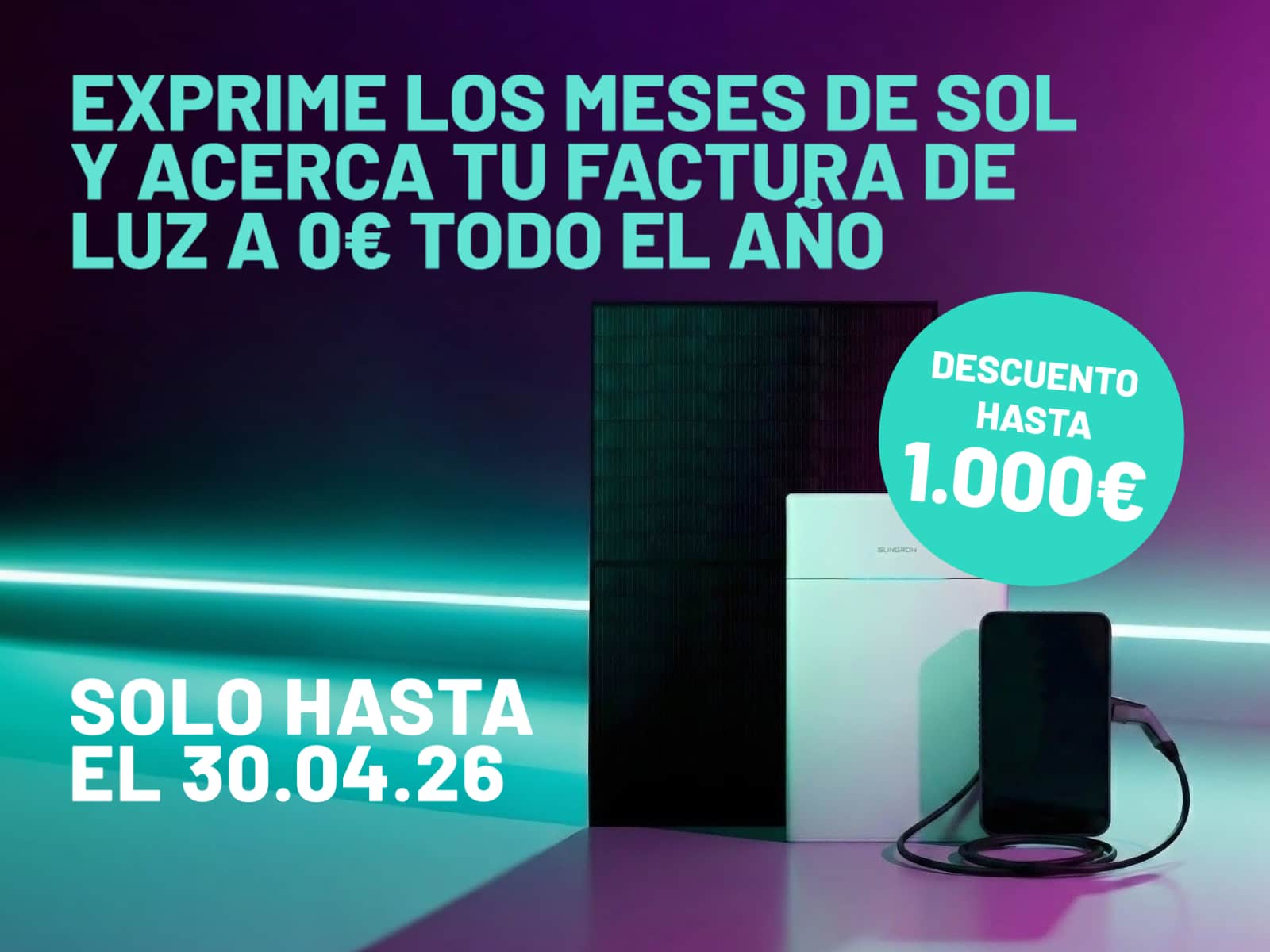Instalación de placas solares 1KOMMA5° en el tejado de una casa moderna, listas para generar ahorro.