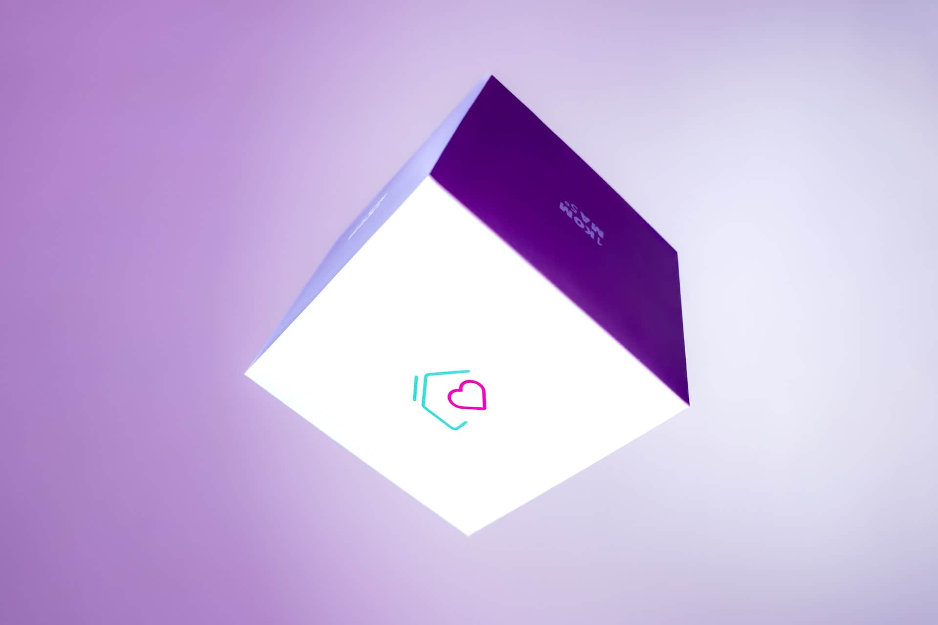 Beratungsgespräch zwischen Experte und Kundin bzw. Kunde