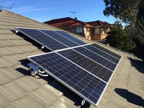 2kW solar panel system 