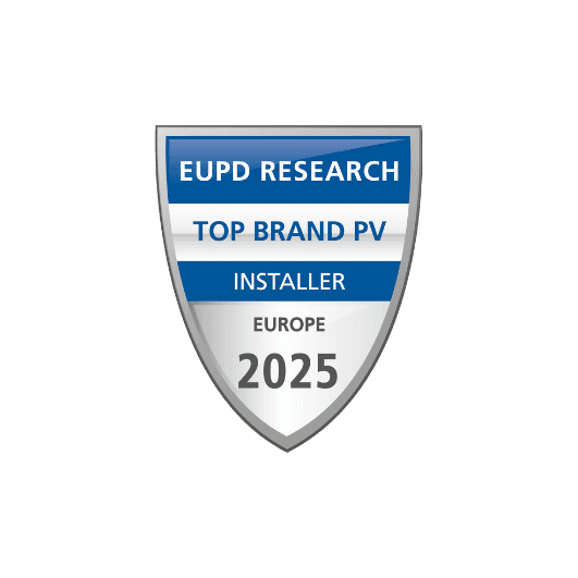 Sello de mejor empresa instaladora de fotovoltaica de Europa en 2025 otorgado por EUPD Research a 1KOMMA5°