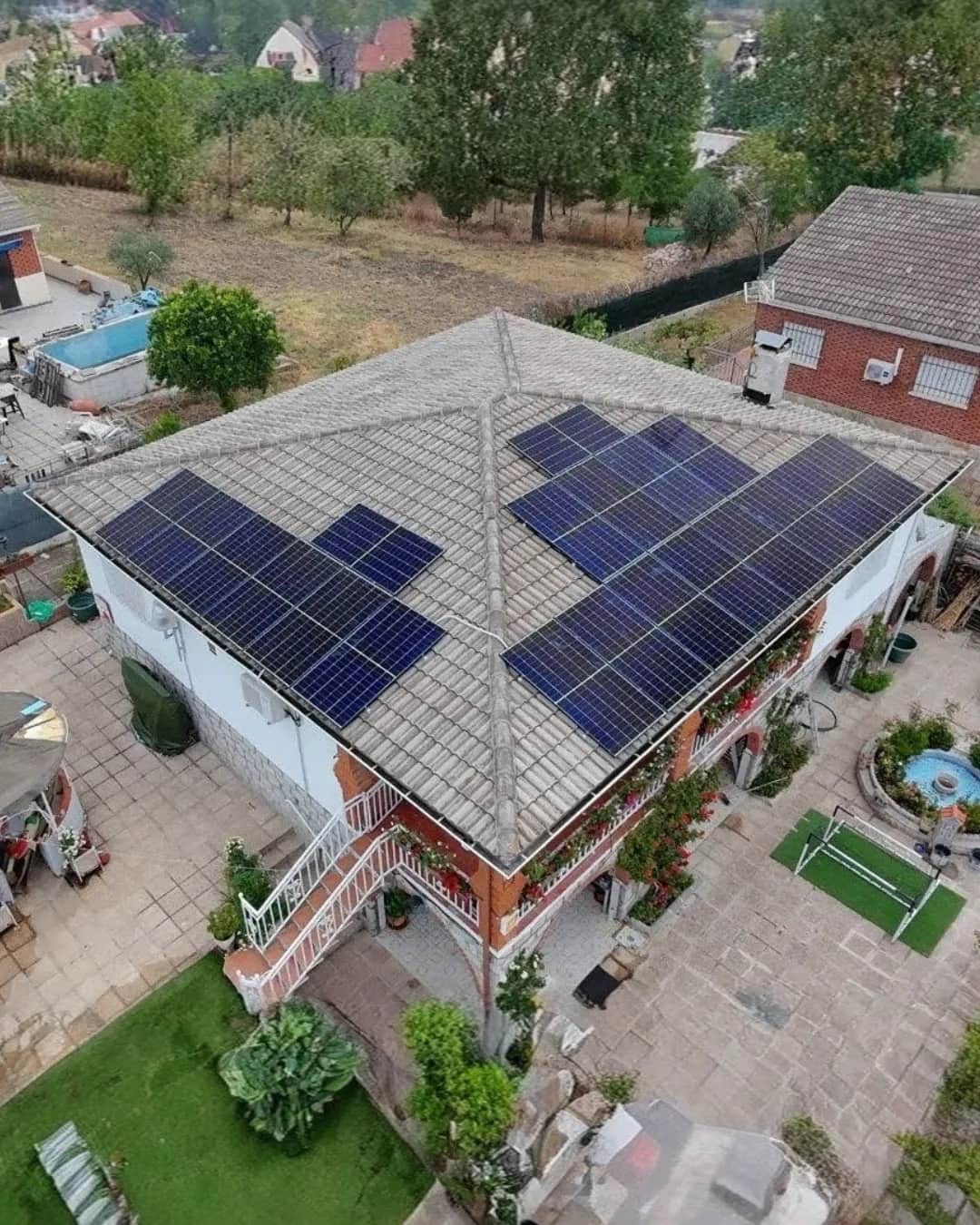 Instalación de placas solares en Méntrida (Toledo)