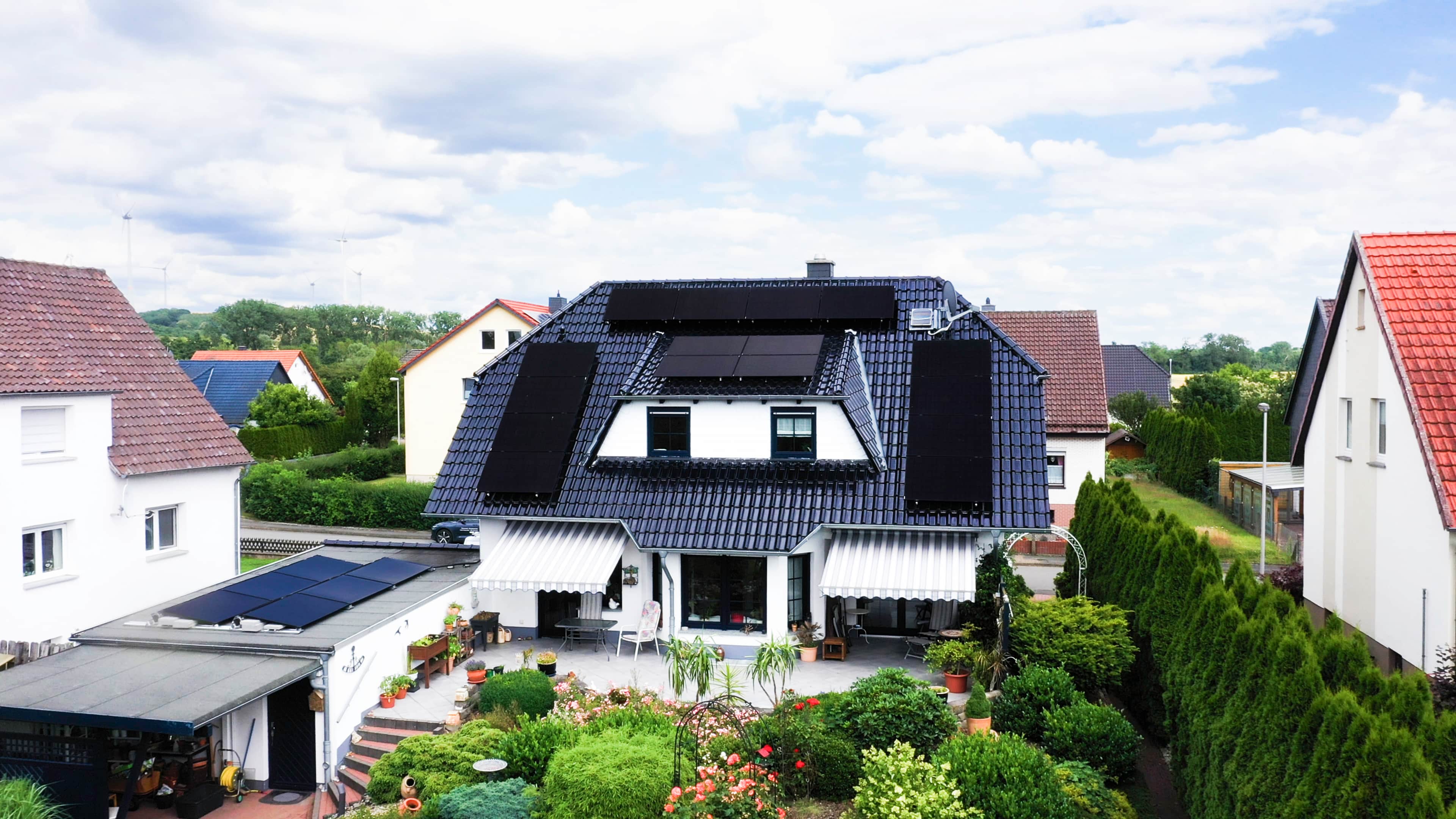 Placas solares instaladas de parte de 1KOMMA5º