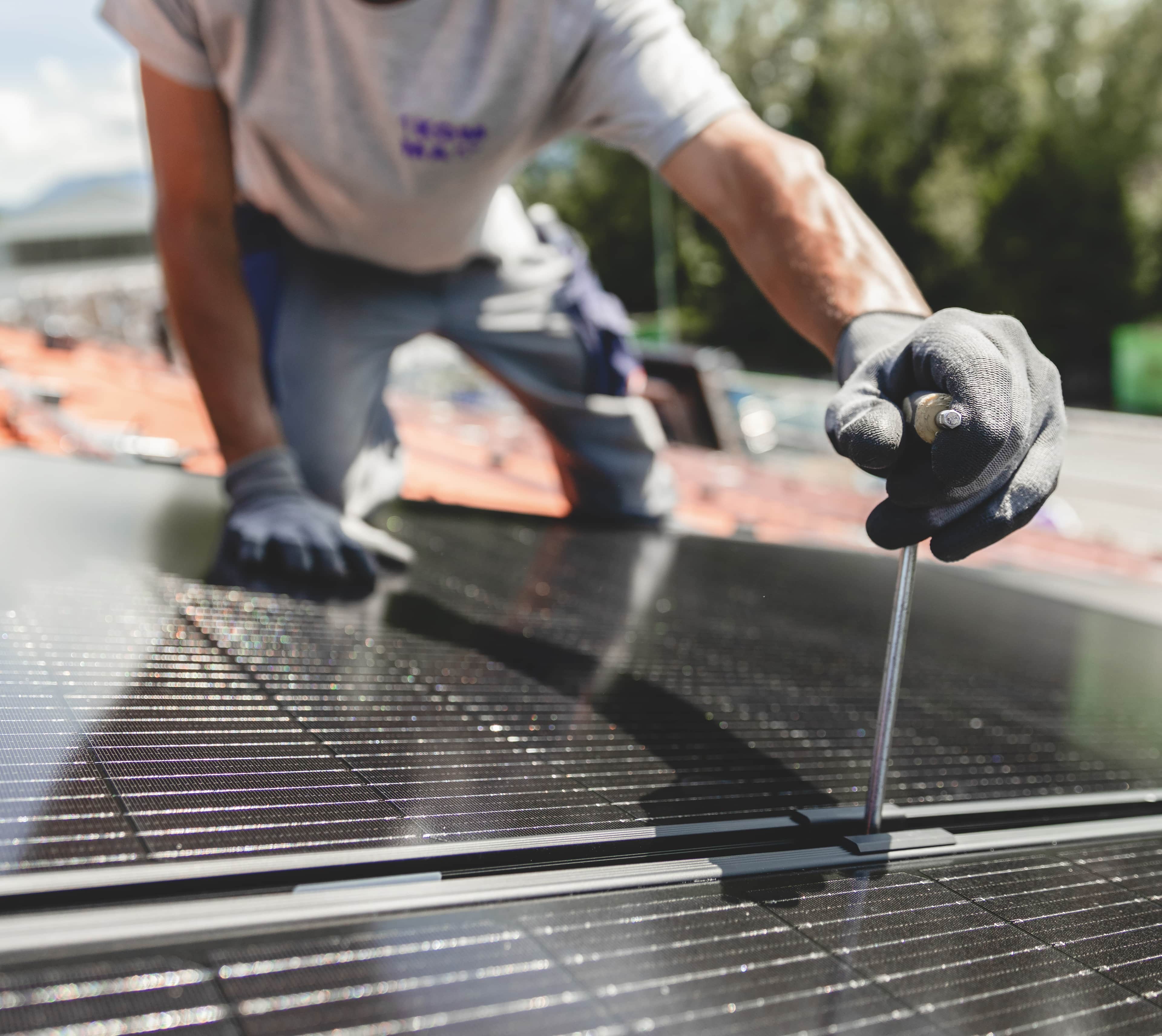 Takpannor med inbyggda solceller pris