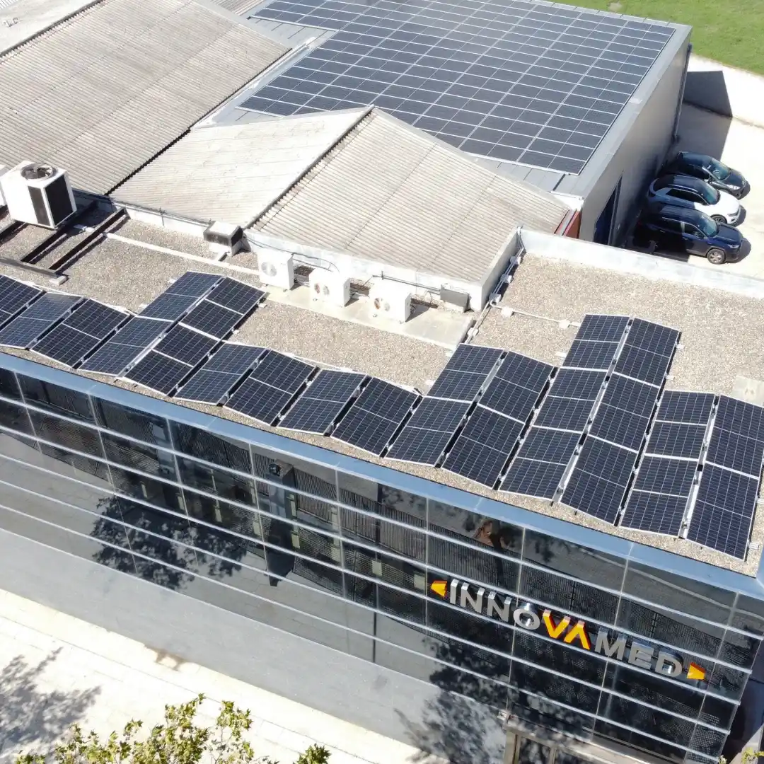 Instal·lació de plaques solars a Barberà del Vallès - Barcelona