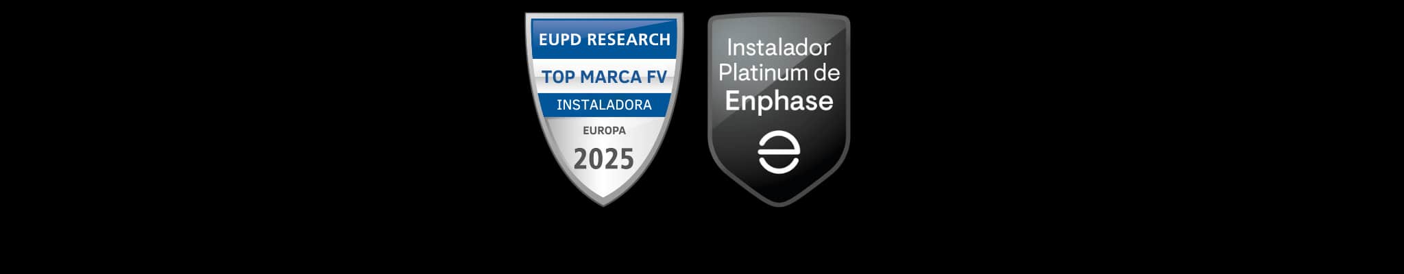 Logos de los premios 'Mejor Instalador de Europa 2025' de EUPD Research e 'Instalador Platinum' de Enphase.